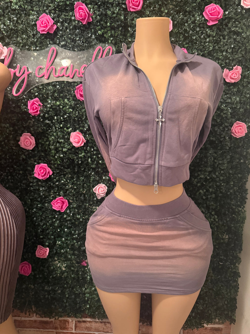 Two pieces zip up skirt set